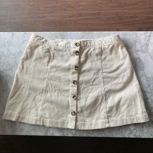 Cute button front cream corduroy mini skirt like new - Divided H&M size 14